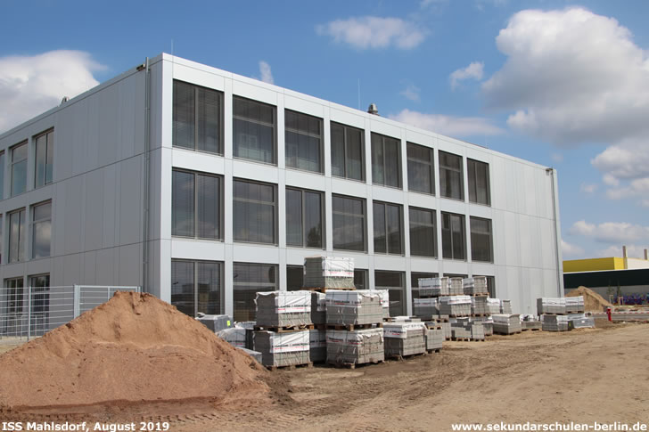 Baustelle Sekundarschule Mahlsdorf (August 2019) Baustelle Sekundarschule Mahlsdorf (August 2019)
