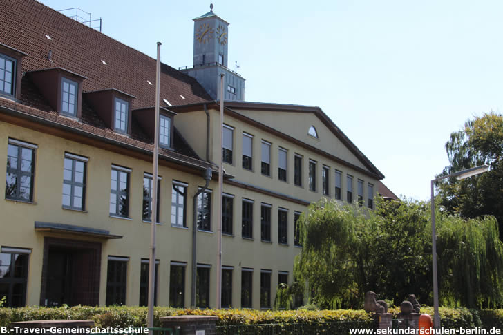 B.-Traven-Oberschule Altbau mit Berliner Bären B.-Traven-Oberschule Altbau mit Berliner Bären